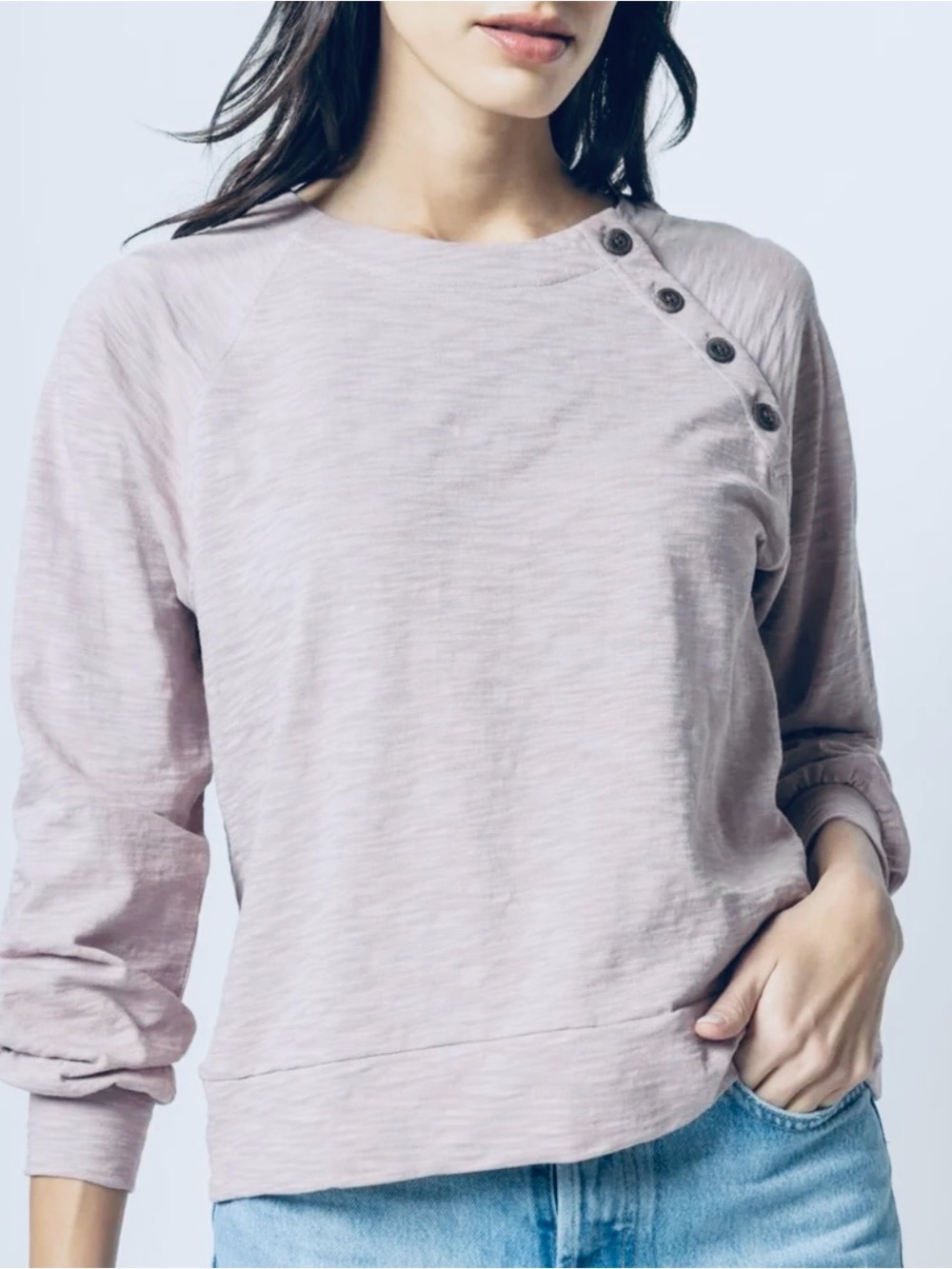 Lilla P. Light Gray Raglan Long-Sleeve Top